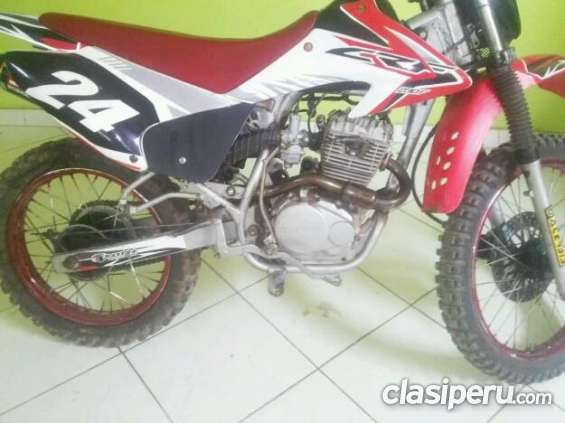 Honda crf 200